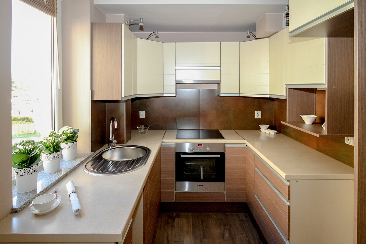 3 Tips to Maximize Space in Your Small Kitchen